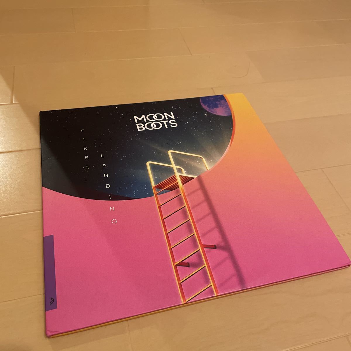 【低価，安い】 moon boots / first landing 2LP anjunadeep ANJCD055V anjunabeats marquis hawkes red sky tear my heart above & beyond(ハウス)｜売買されたオークション情報、yahooの商品情報をアーカイブ公開 - オークファン ハウス