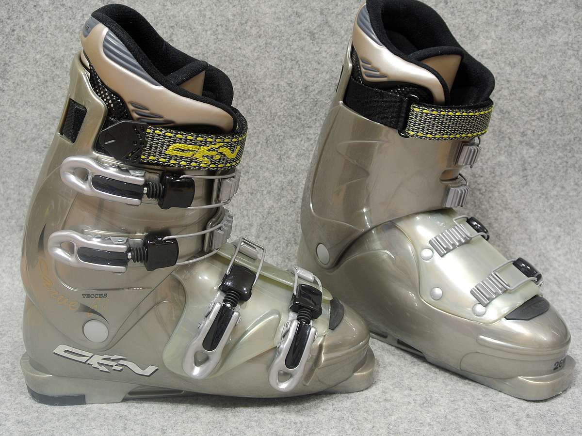 ゲン 厳 GEN CARVE 6.0 スキーブーツ USED美品 [カラー:写真参照