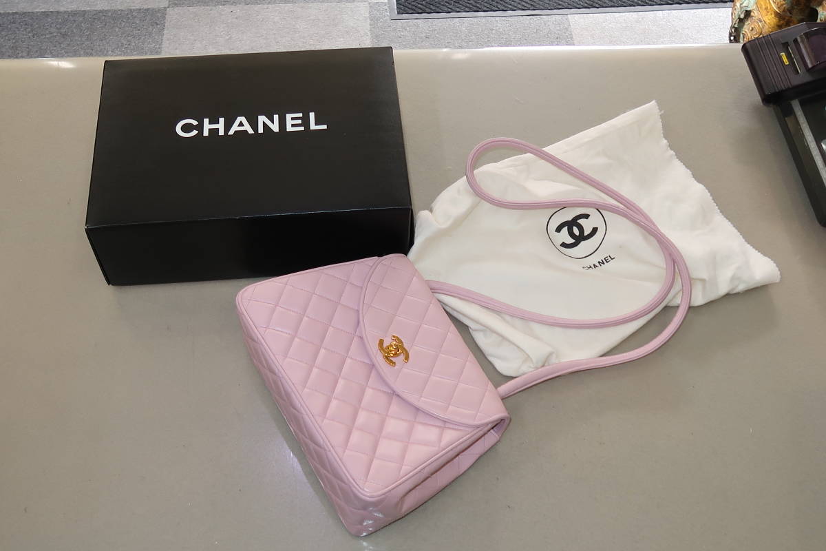 シャネル マトラッセ CHANEL ピンク チェーンショルダーバッグ