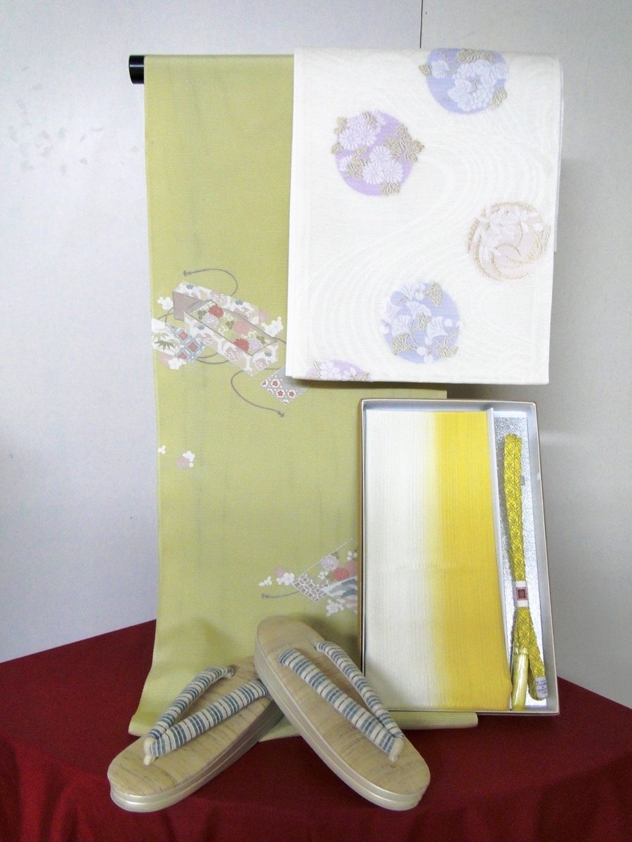 【絹工房33】高級手縫仕立付★新品★夏用五泉駒絽・文箱四季花柄付下5点セット★石勘謹製・今年度最新柄！ 夏物・五泉駒絽の着物です！刺繍入り訪問着『唐草に華紋：白地に薄緑 五泉 小紋 桜 紅葉 未
