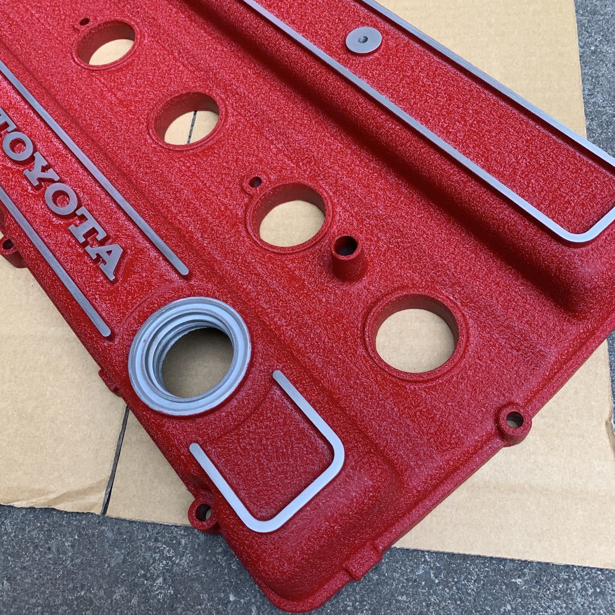 TOYOTA旧車 2TG タペットカバー カムカバー ヘッドカバー 赤結晶塗装 