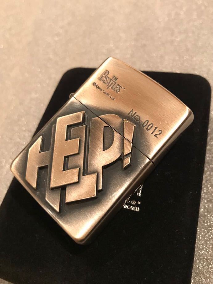 未使用☆新品!The Beatles すっごく Zippoライター HELP! 2002年