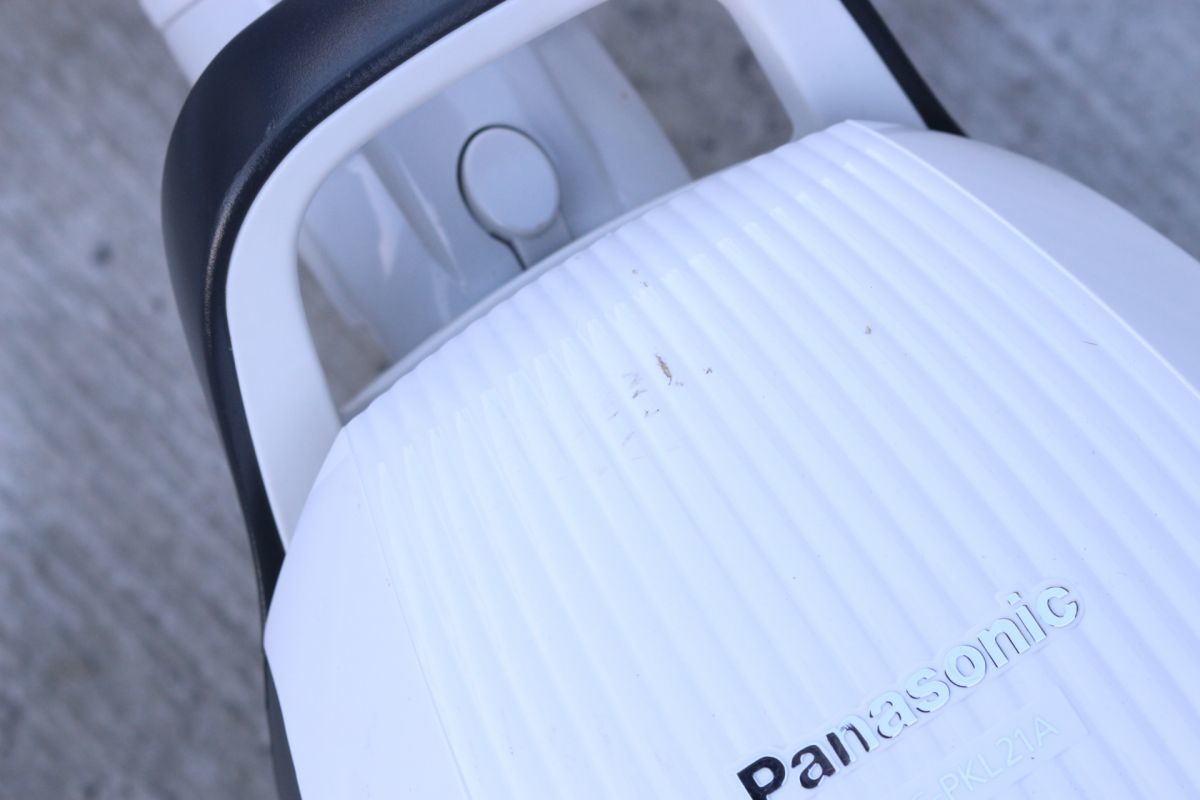 Panasonic パナソニック 電気掃除機 MC-PKL21A-W 2020年製 紙パック式 軽量 'ZA489 Panasonic MC-PKL21A-W パナソニック 清掃済み 紙パック式 Panasonic掃除機MC-PJ21A