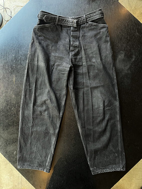 格安1000円スタ!!! 定価3.3万円 comoli コモリ ブラック ベルテッド 