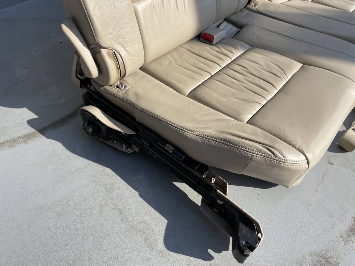 ☆【中古】TOYOTA ランドクルーザー100 純正 サードシート ランクル100☆