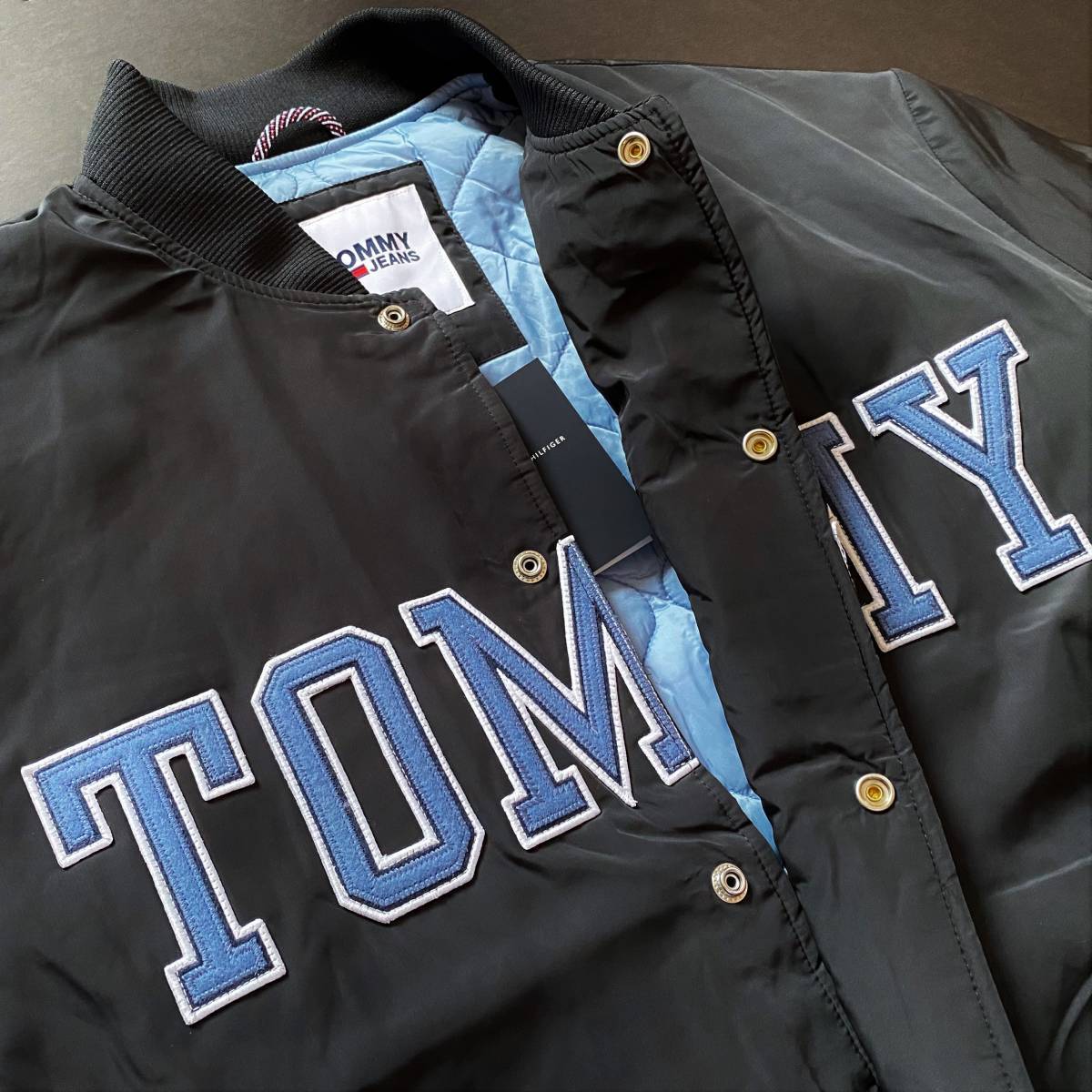 新品TOMMY HILFIGERトミーヒルフィガー キルティングジャケット サテン 
