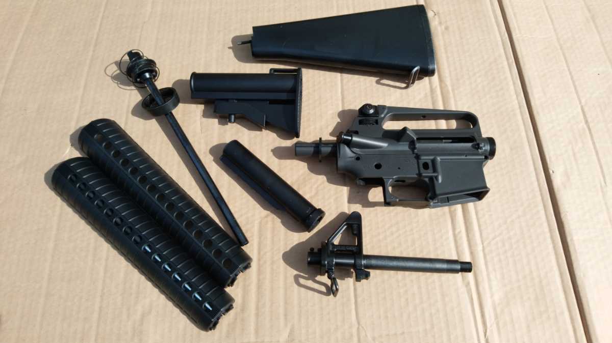 激レア絶版 M733 東京マルイ スタンダード電動ガン コルト M16A2 激
