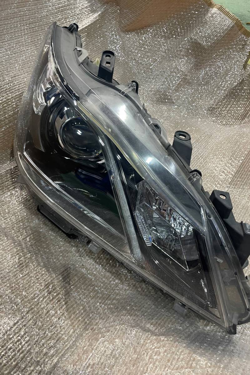 210系 クラウン ヘッドライト 左右 ジャンク ライト 自動車メーカー