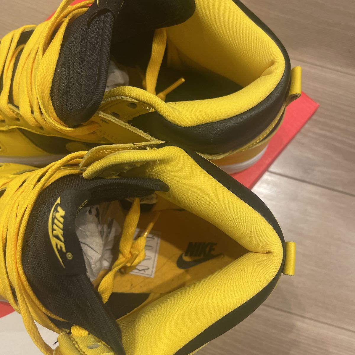 NIKE DUNK HI SP IOWA ダンク ハイ アイオワ ナイキ SB DUNK エア