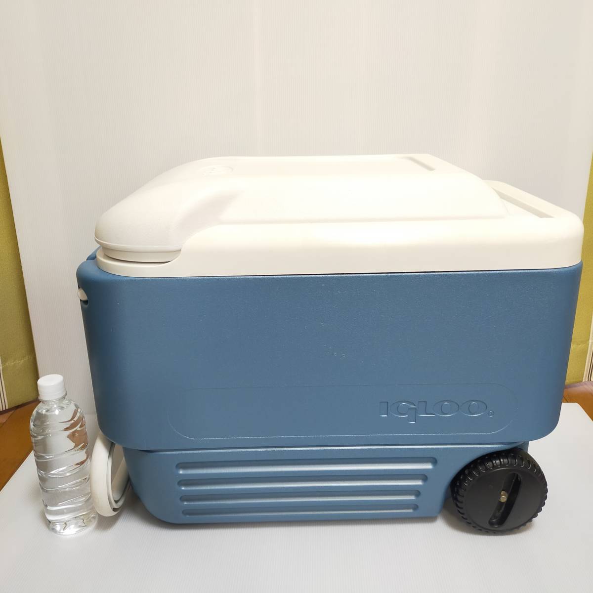赤字超特価，大得価 N486 igloo クーラーボックス /MAXCOLD/38L/40QT/キャスター付き/アウトドア/大型/釣り/(30L～)｜売買されたオークション情報、yahooの商品情報をアーカイブ公開 - オークファン 30L～