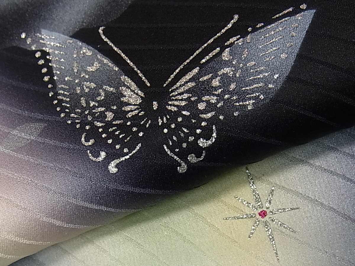 平和屋着物■上質な小紋　舞蝶花文　暈し染め　黒地　銀彩　逸品　vp1817 暈し染め 金彩 正絹 飛鶴流水枝松花文 平和屋着物□豪華黒留袖 価格.com