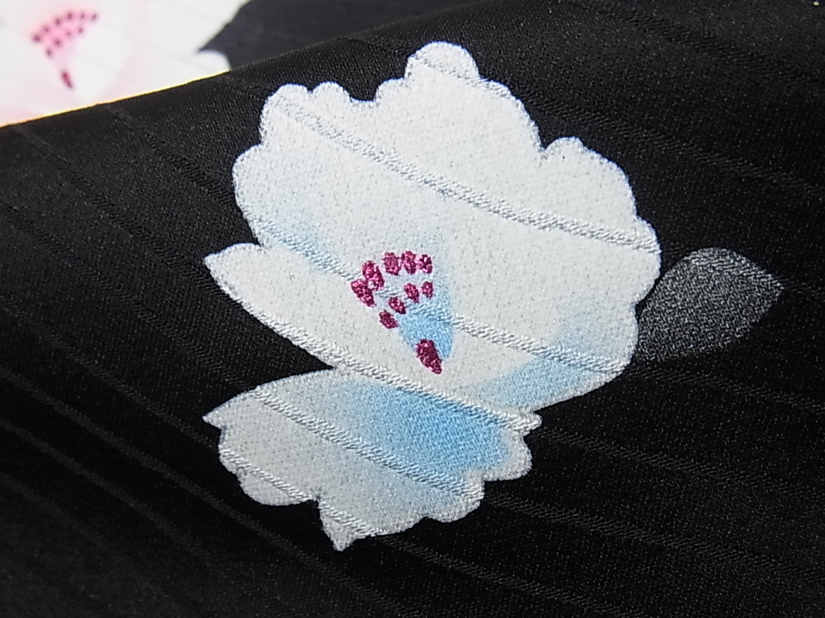 平和屋着物■上質な小紋　舞蝶花文　暈し染め　黒地　銀彩　逸品　vp1817 暈し染め 金彩 正絹 飛鶴流水枝松花文 平和屋着物□豪華黒留袖 価格.com