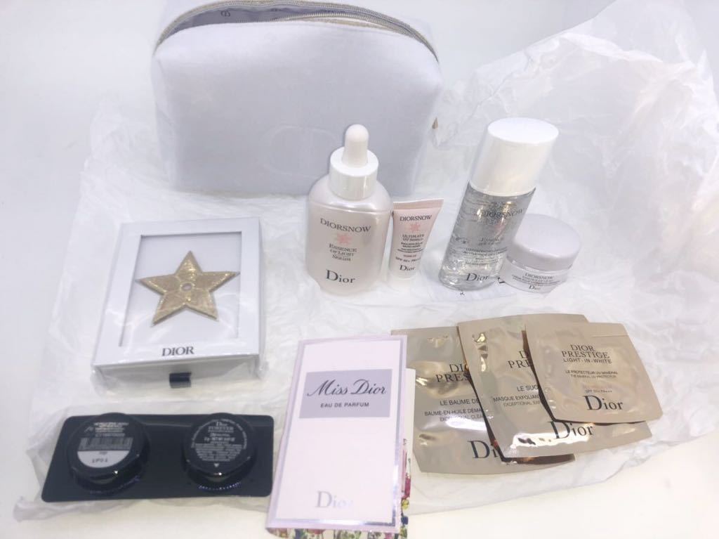 Dior スノーアルティメットエッセンス オブ ライト 50ml 7点セット