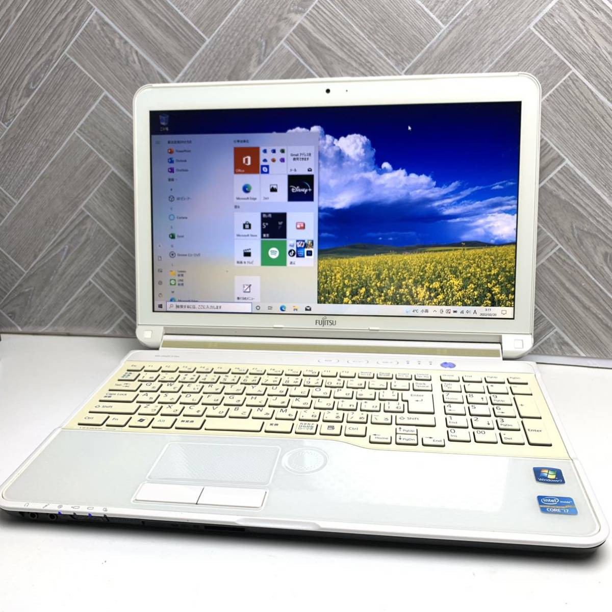 高速Core i7(第7世代)☆メモリ8GB+爆速新品SSD480GB富士通 AH77⁄B1 最新