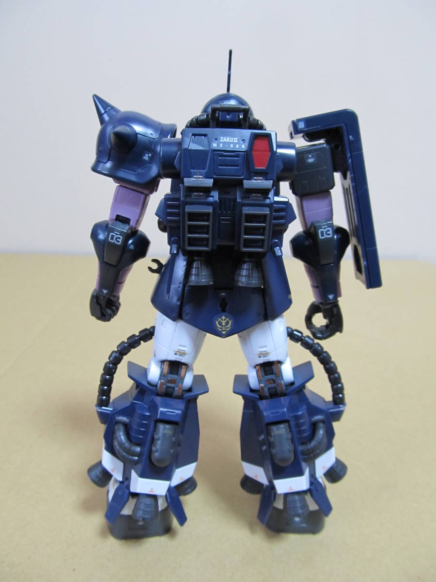 RG 1/144 黒い三連星専用ザクⅡ 素組完成品 ジャンク プレミアム 