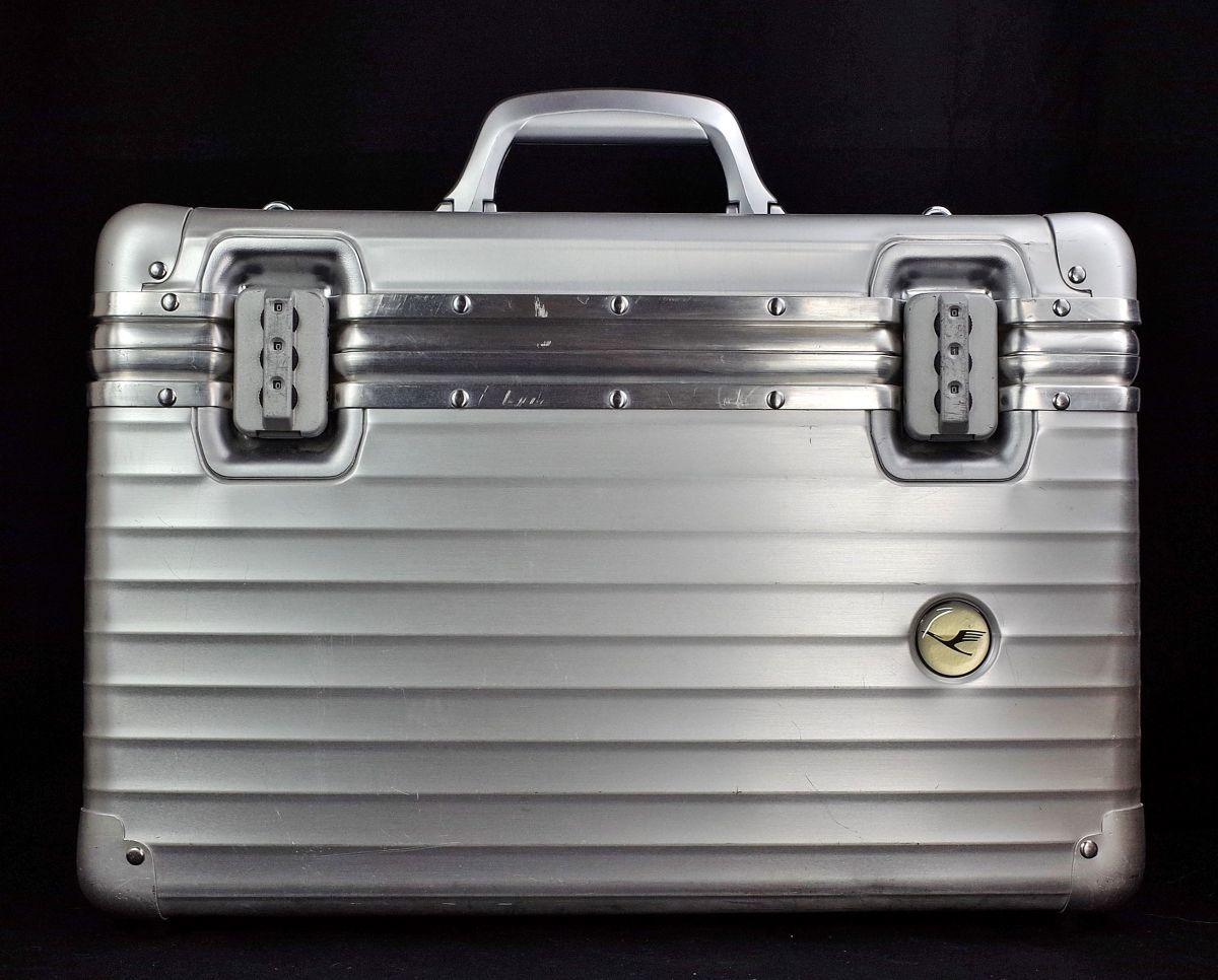 リモワ 950.50 TOPAS『パイロット・ケース』（ラージスリム) 33L RIMOWA リモワ 940.31 トパーズ『Lufthansa』アルミ・パイロットケース