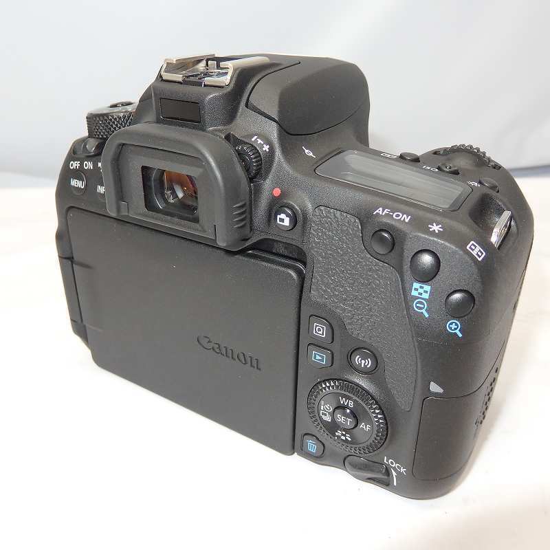 1円～ CANON EOS 9000D ボディのみ 【栃木出荷】 EOS 9000D | 2420万