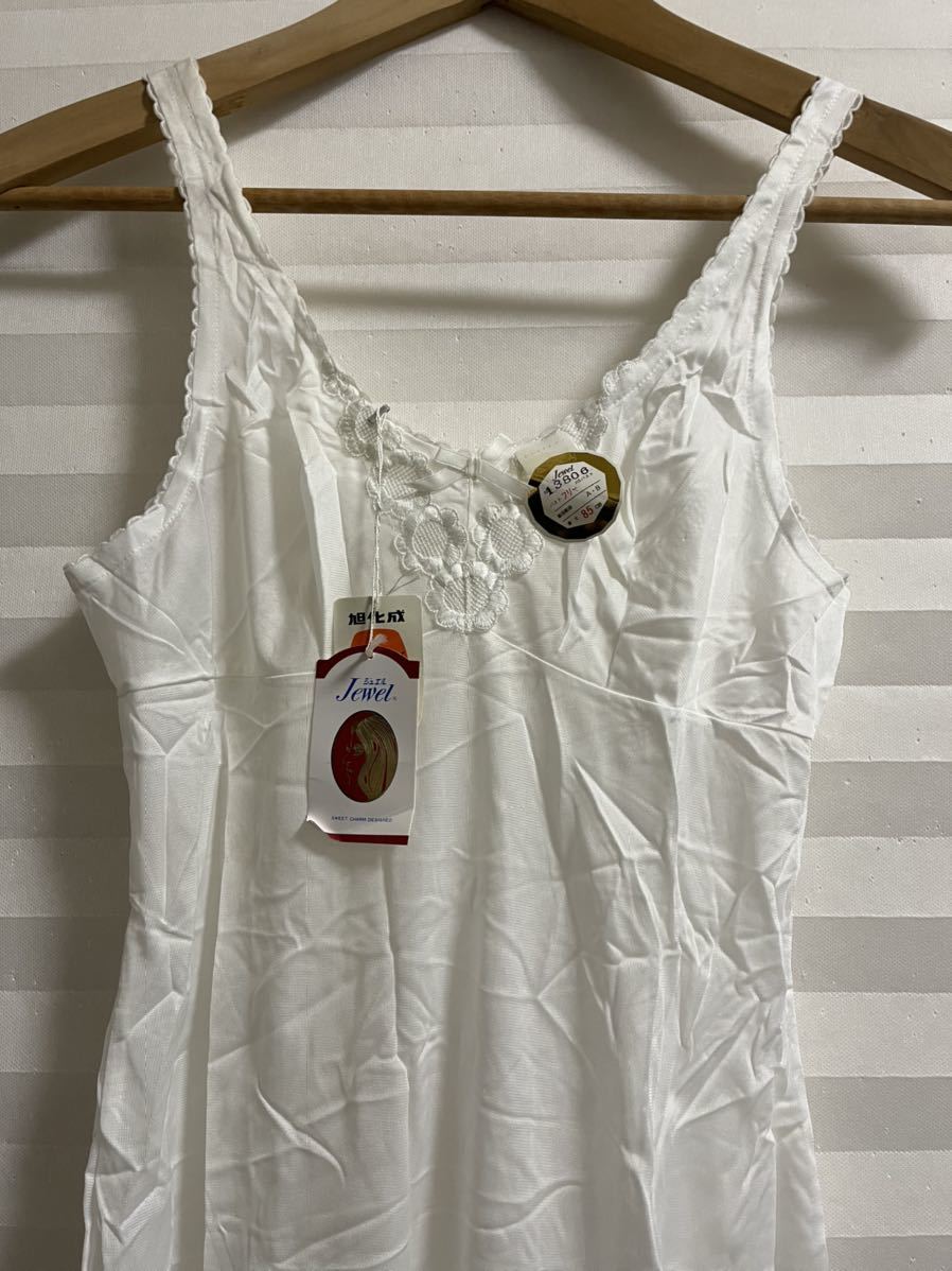 旭化成 ベンベルグ タグ付き ジュエル Jewel スリップ サイズ バスト フリー 着丈85 着用範囲a B Mサイズ 売買されたオークション情報 Yahooの商品情報をアーカイブ公開 オークファン Aucfan Com