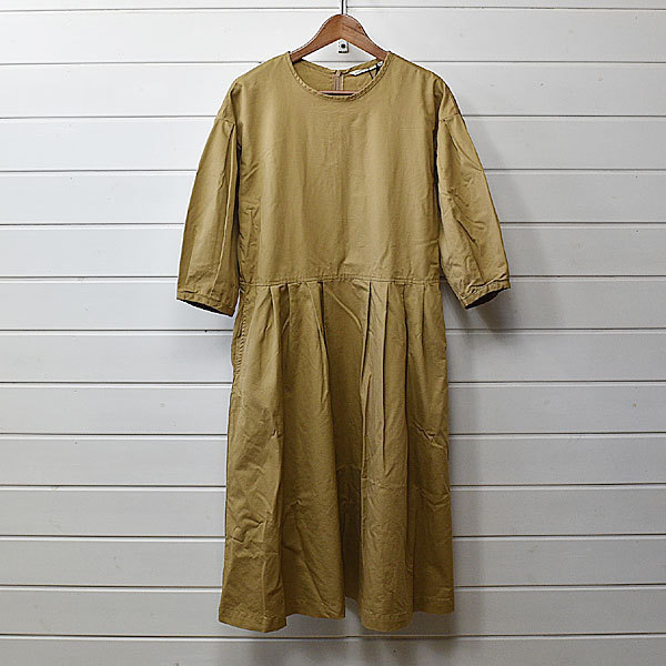 正規品，100%新品 GRANDMA MAMA DAUGHTER タックワンピース グランマママドーター 1｜21h2768 A(Mサイズ)｜売買されたオークション情報、yahooの商品情報をアーカイブ公開 - オークファン Mサイズ