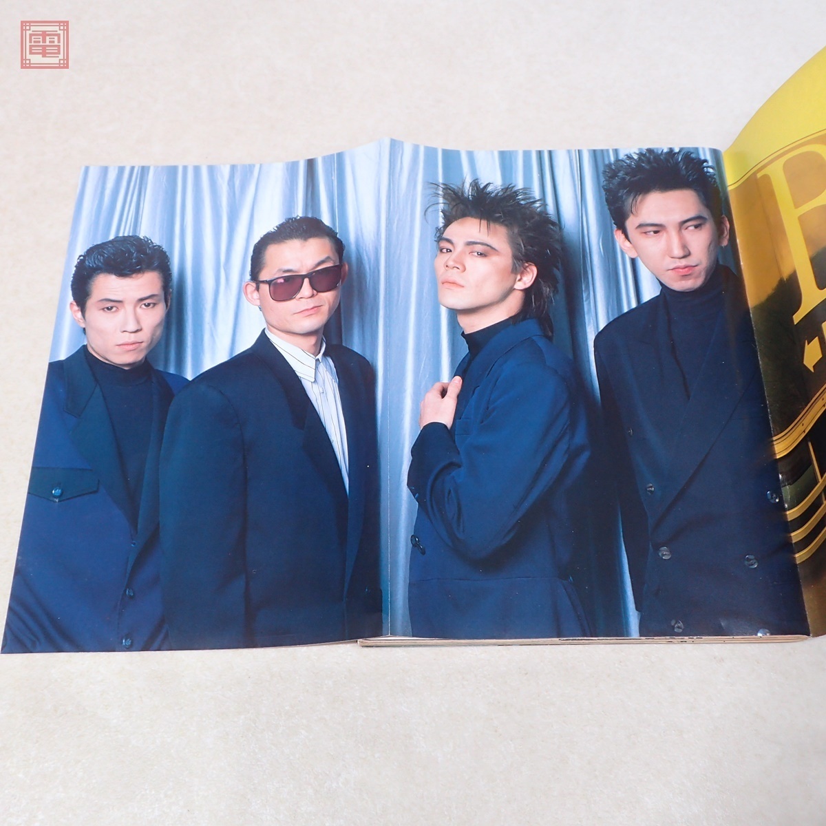 BOOWY CD/VHS/ツアーパンフレット/ステッカー/ポストカード 等 まとめ