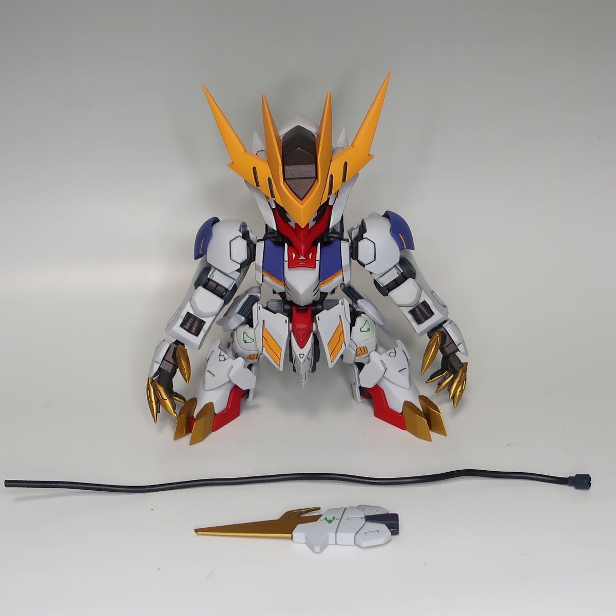 Sdcs ガンダムバルバトスルプスレクス 改修 塗装済み完成品 完成品 売買されたオークション情報 Yahooの商品情報をアーカイブ公開 オークファン Aucfan Com