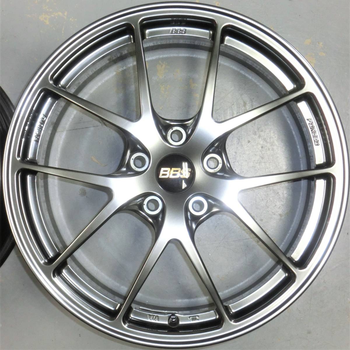 BBS RI-A 7.5J Inset+48 PCD114.3 5H RI-A019 レヴォーグ・C-HR・FK7 