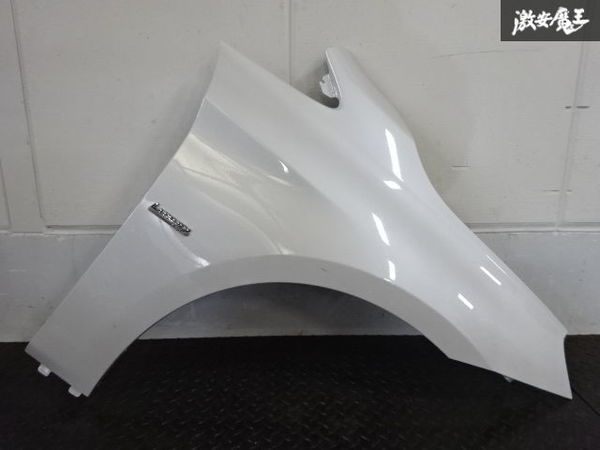 驚きの破格値，安い BMW 純正 F45 F46 2シリーズ ラグジュアリー フロント 右 フェンダー RH 右側 パールホワイト系 凹み曲がり無し 棚2F-H-3(サイド)｜売買されたオークション情報、yahooの商品情報をアーカイブ公開 - BMW用
