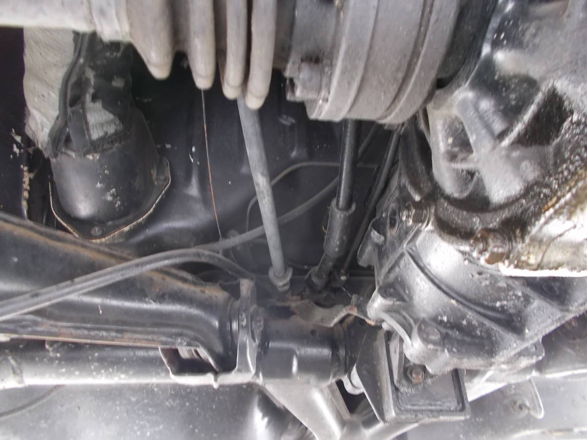 旧車 レトロカー 処分 VW TYPE3　空冷 クラシックカー 昭和フォルクスワーゲンタイプⅢ　ノッチバック　_10