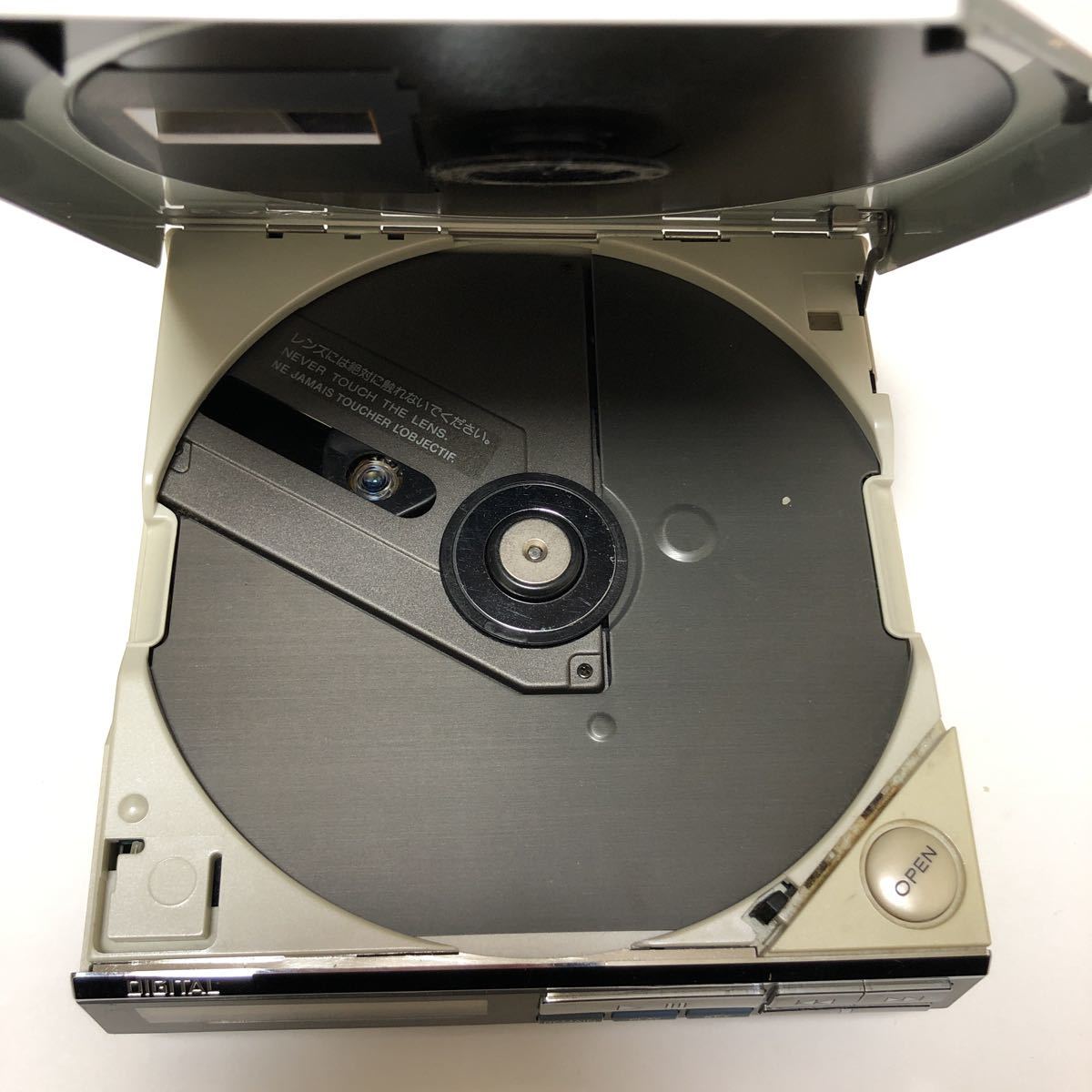 ジャンク】SONY Discman D-50MkⅡ ポータブルCDプレーヤー シルバー