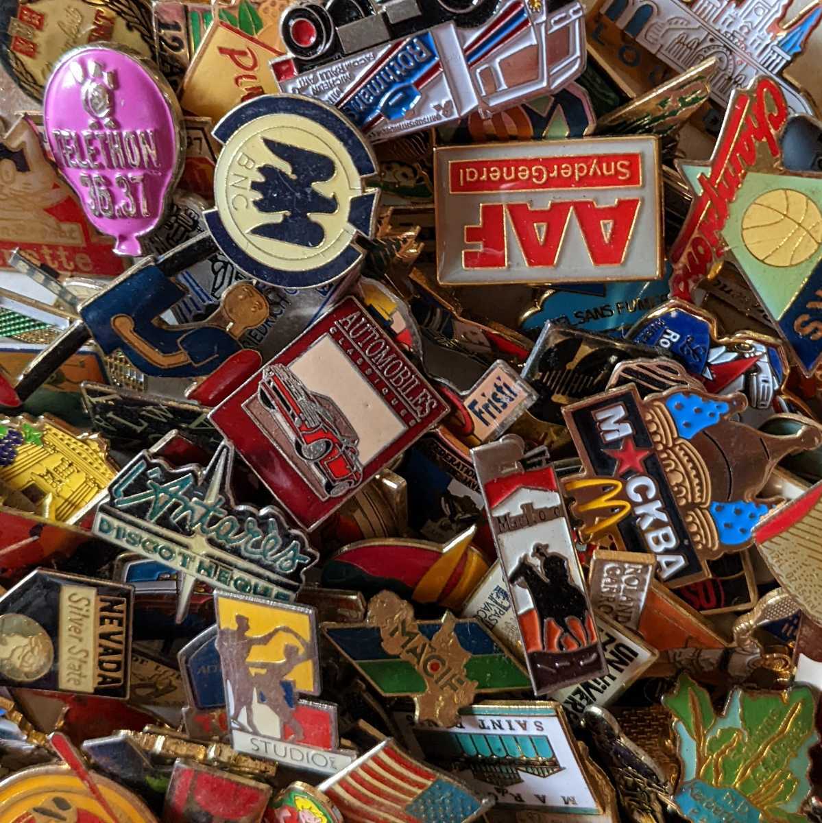 フランス雑貨 ピンズ ピンバッジ大量300個セット コカ コーラ キャメル マルボロ オリンピック 雑貨 売買されたオークション情報 Yahooの商品情報をアーカイブ公開 オークファン Aucfan Com フランス雑貨 ピンズ ピンバッジ大量300個セット コカ コーラ キャメル マルボロ オリンピック 雑貨 売買されたオークション情報 Yahooの商品情報をアーカイブ公開 オークファン Aucfan Com
