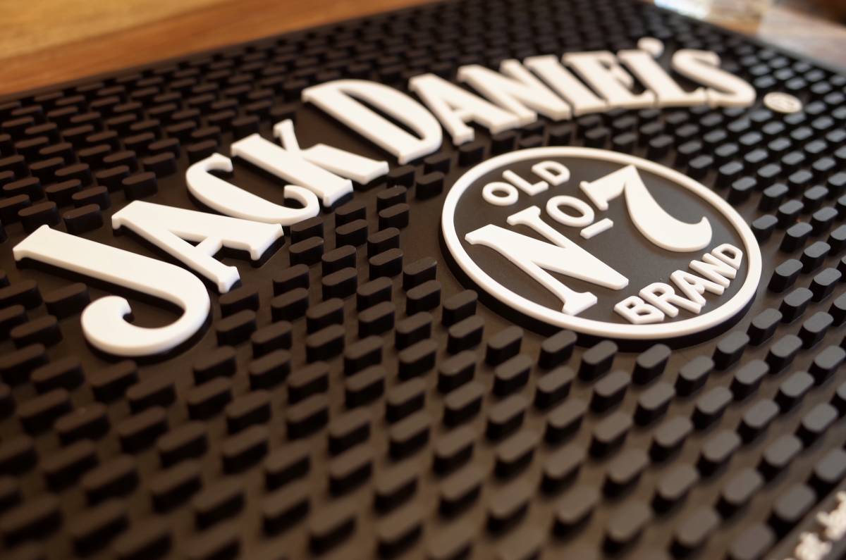 Jack Daniel S ジャックダニエル Bar Mat バーマット 店舗 ラバーマット お酒 カウンター インテリア アメリカ ウイスキー その他 売買されたオークション情報 Yahooの商品情報をアーカイブ公開 オークファン Aucfan Com