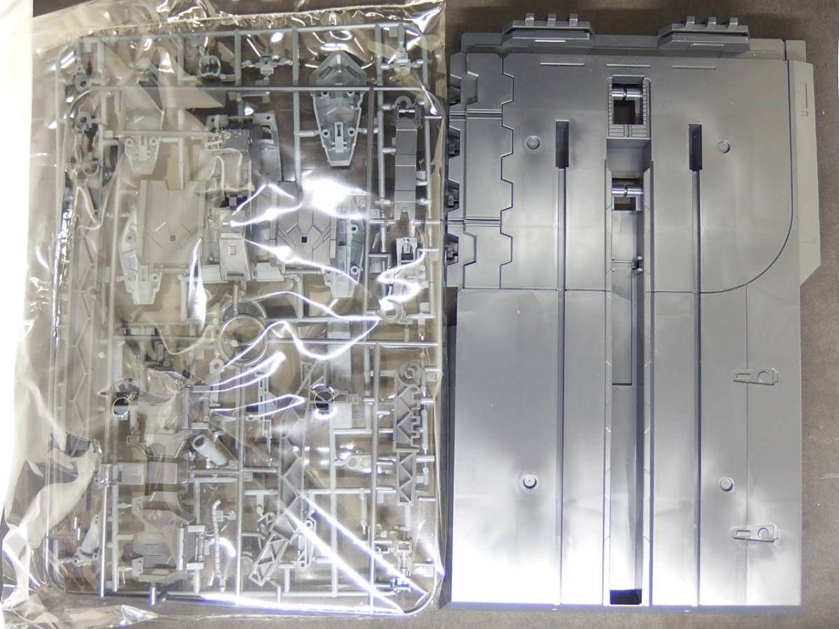 バンダイ【機動戦士Zガンダム】MG 限定▽1/100 ゼータガンダム3号機