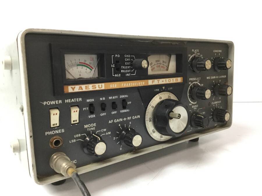YAESU トランシーバー ヤエス FT-101 八重洲 通電のみ確認済みジャンク