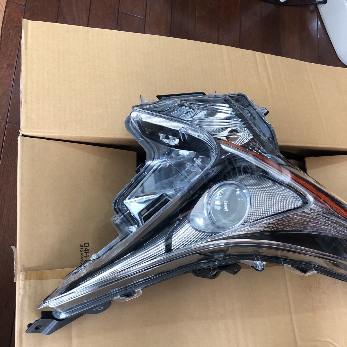 ZVW30 プリウス LED | KOITO HID ヘッドライトユニット 日本 