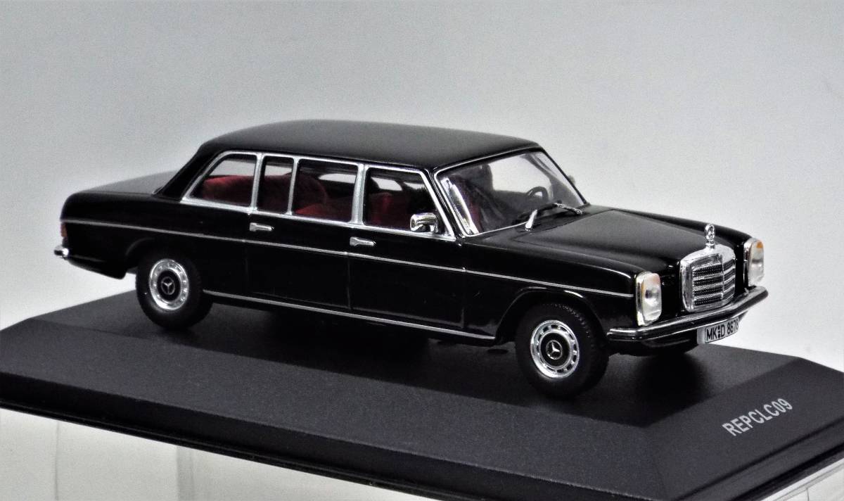イクソ】1/43 メルセデスベンツ 230（W115) リムジン 1974年 ブラック
