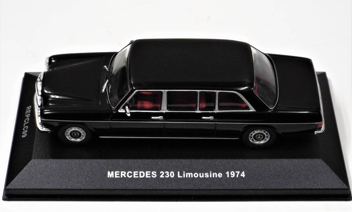 イクソ】1/43 メルセデスベンツ 230（W115) リムジン 1974年 ブラック