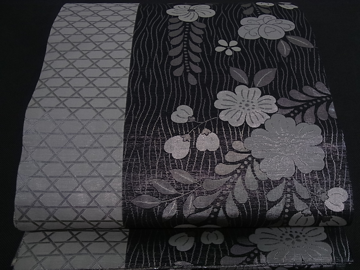 着物屋こころ□両面六通柄袋帯 ふくれ織 辻が花 草花文 銀糸 正絹 逸品