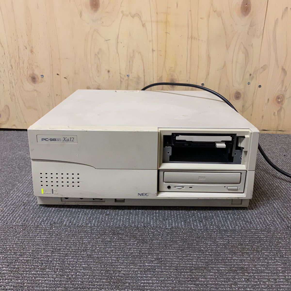 A-14)NEC PC-9821 XS パーソナルコンピュータ 通電のみ本体のみ