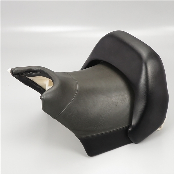定番，新品 V-MAX/2LT 純正 フロントシート Y0322A14 1998年式/北米仕様(純正品)｜売買されたオークション情報、yahooの商品情報をアーカイブ公開 - オークファン ヤマハ用