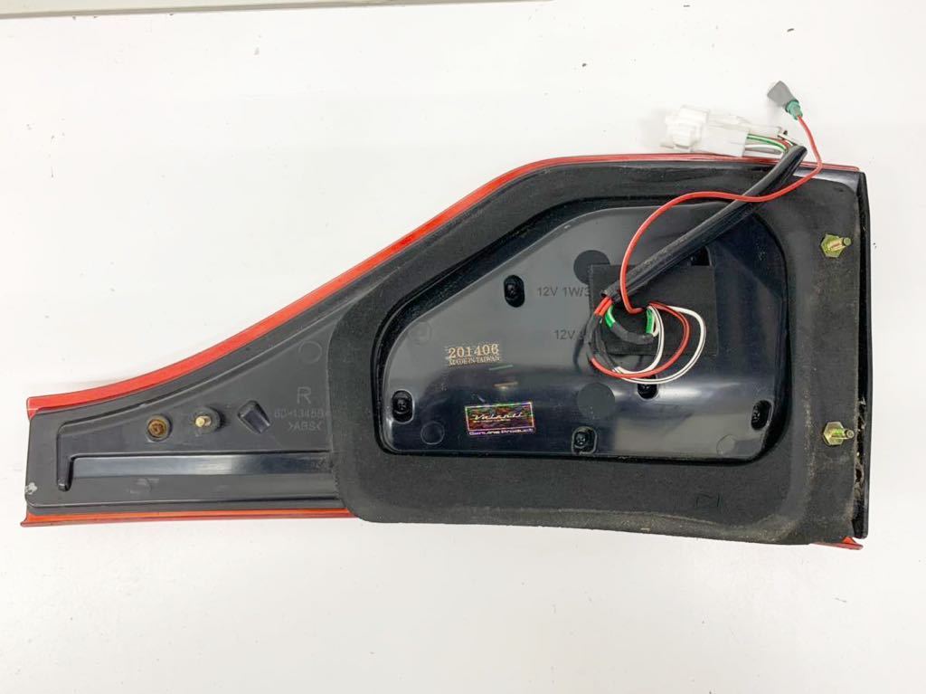 エスティマ50系ヴァレンティJewelテールランプクリアレッド