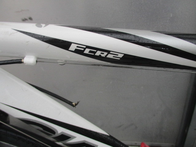 4-58 2 GIANT クロスバイク FCR2/Sサイズ 465 直接引き取り可 2 の入札 