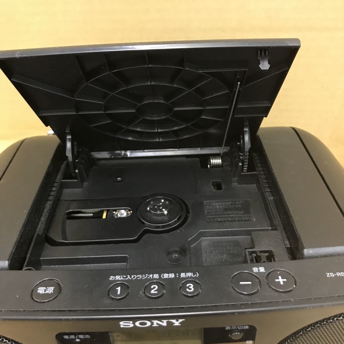 4-4-14□ SONY ZS-RS81BT パーソナルオーディオシステム 2019年製 動作 