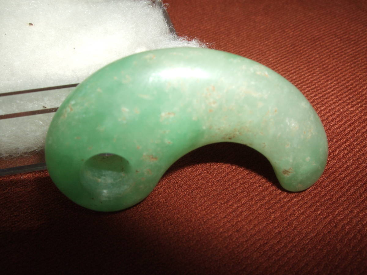 古墳期出土超ろうかん糸魚川紫翡翠勾玉ラベンダー翡翠縄文石器土器根付