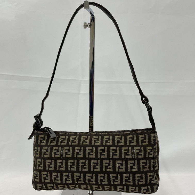 ■ フェンディ/FENDI ■ ズッカ柄 ハンド ポーチ 2349 ■ 内部劣化あり フェンディ FENDI ポーチ 本物 美品□フェンディ□ズッカ ミニバッグ ■ フェンディ/FENDI ■ ズッカ柄 ハンド ポーチ 2349 ■ 内部劣化あり フェンディ FENDI ポーチ 本物 美品□フェンディ□ズッカ ミニバッグ