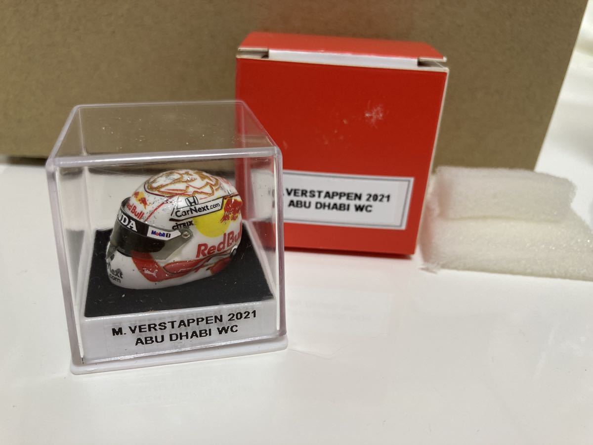 マックス フェルスタッペン 1/12 レプリカヘルメット レッドブル 