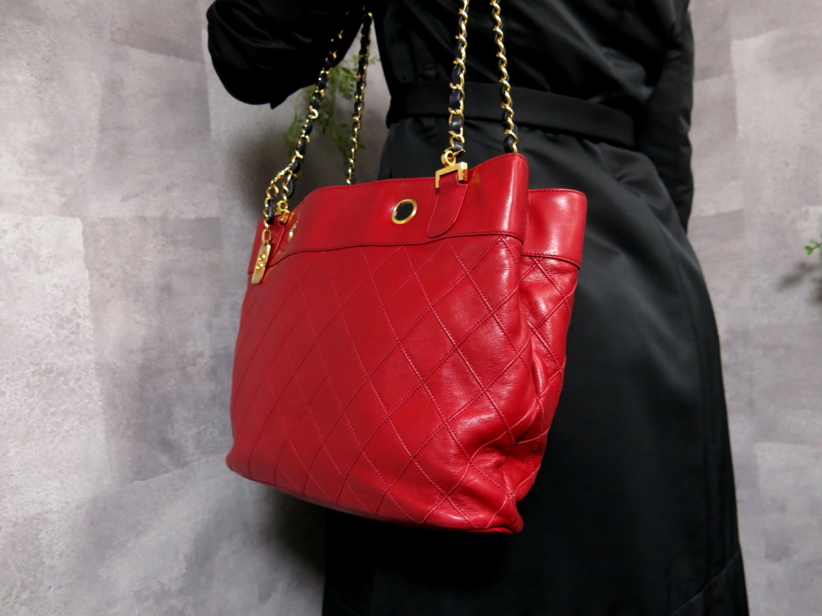 ○美品○CHANEL シャネル○ビコローレ○ラム スキン 本革○ゴールド 
