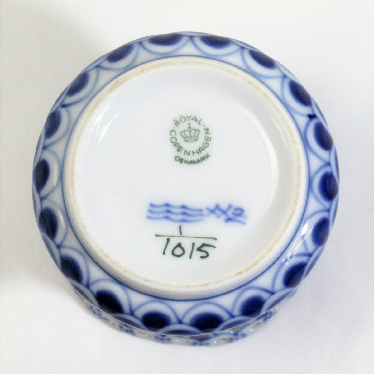 ロイヤルコペンハーゲン ブルーフルーテッド フルレース シガレット 