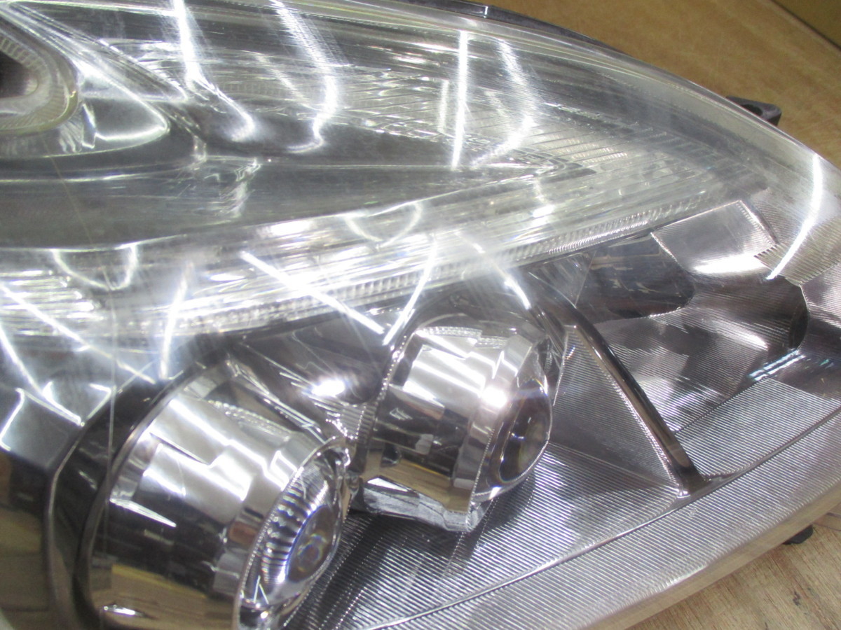 即決　プリウス　ZVW30 後期　LED　右ヘッドライト　純正　81145‐47383/ KOITO 47-30 刻印:サ プリウス ZVW30 後期 プリウス30 純正ヘッドライト ジャンク!!