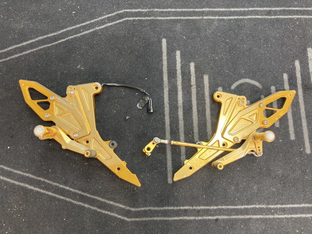 ☆ KWASAKI Ninja400 10-13 バックステップ AGRAS アグラス　タンデムステップ無 ☆　ジャンク　ER400B ニンジャ400 | ニンジャ トリックスター MOTO-TRON Webike 250&frasl;400用のバックステップが12月中旬