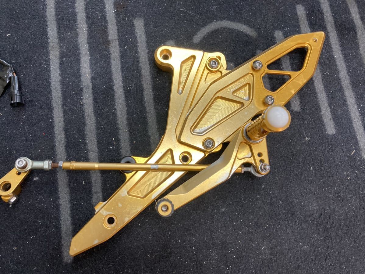 ☆ KWASAKI Ninja400 10-13 バックステップ AGRAS アグラス　タンデムステップ無 ☆　ジャンク　ER400B ニンジャ400 | ニンジャ トリックスター MOTO-TRON Webike 250&frasl;400用のバックステップが12月中旬